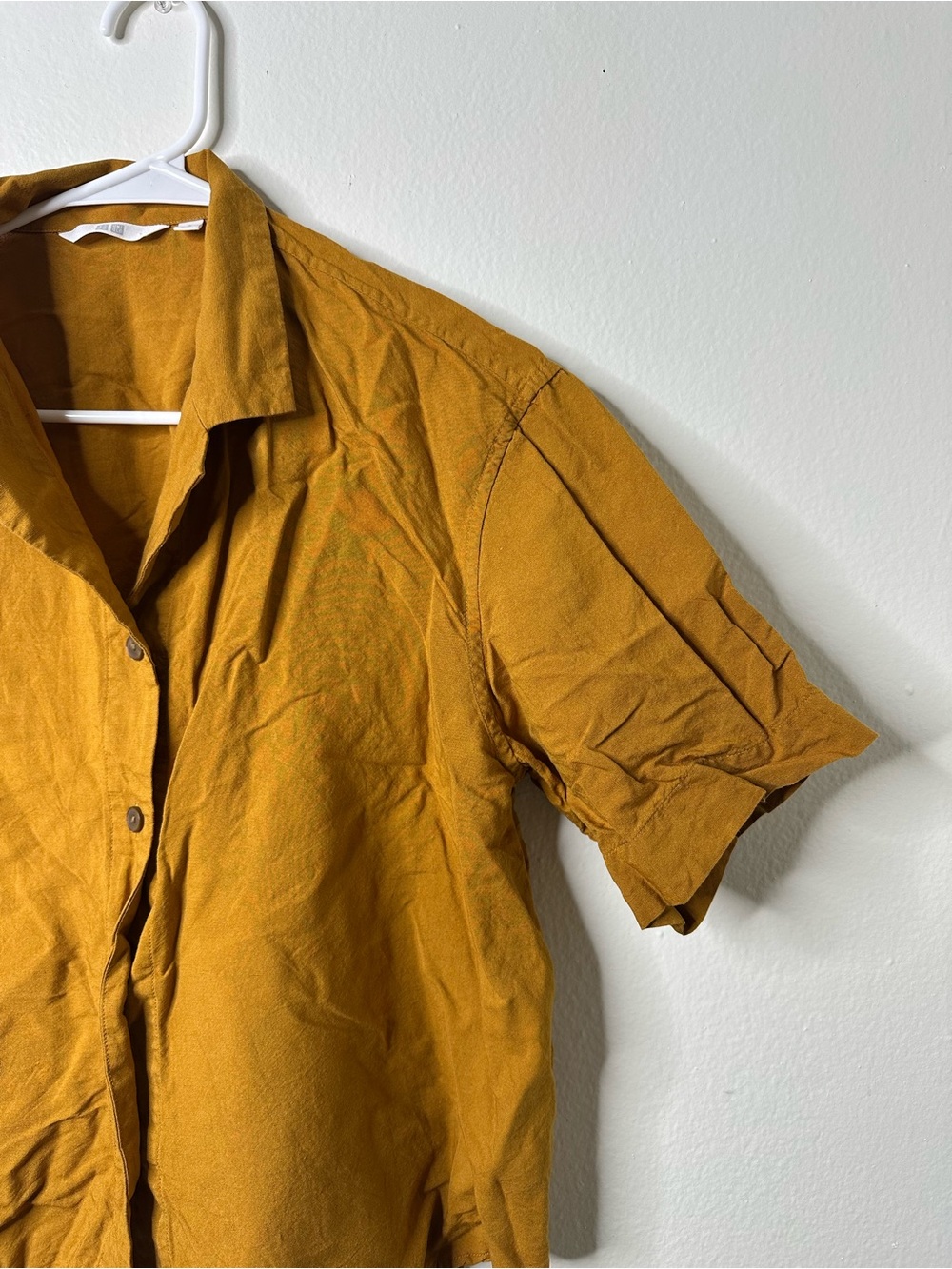 Uniqlo Women's Boxy Linen Blend Mustard Short Sleeve ButtonDown OpenCollar Shirt